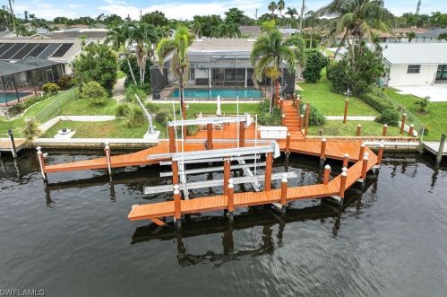 3810 1st Pl, Cape Coral FL  33904-4803 exterior