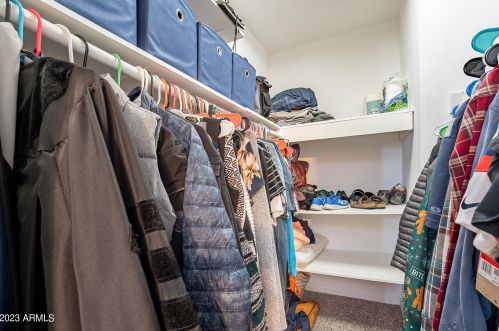 8142 11th Pl, Phoenix AZ  85020-3716 exterior