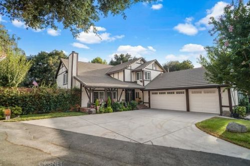 24268 Logdell Ave, Santa Clarita, CA 91321-3602