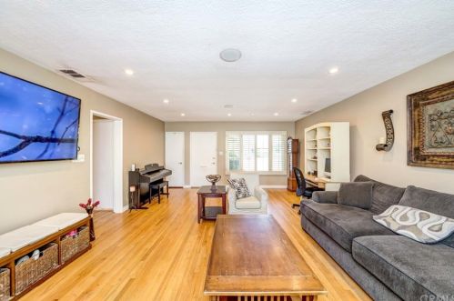 1740 Hickory Ave, Torrance CA 90503-7219 exterior