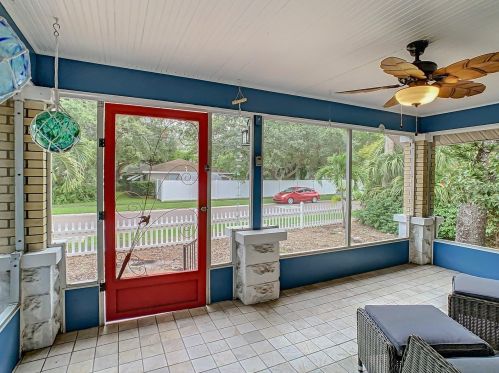 428 Northmoor Ave, Saint Petersburg, FL 33702-6825