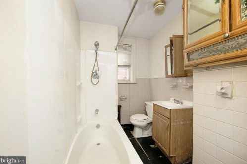 1443 Princess Ave, Camden NJ  08103-2910 exterior