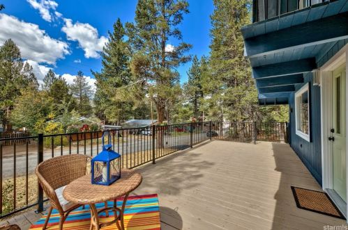 2161 Pinewood Dr, South Lake Tahoe CA  96150-5146 exterior