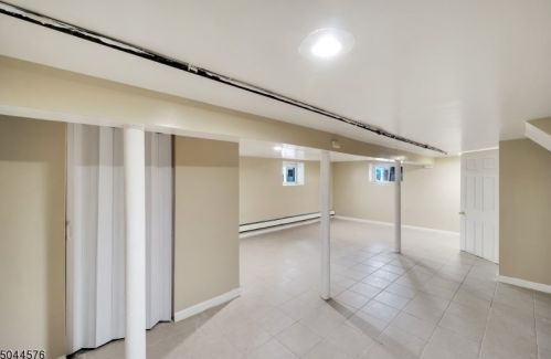 35 Laventhal Ave, Irvington NJ  07111-2841 exterior