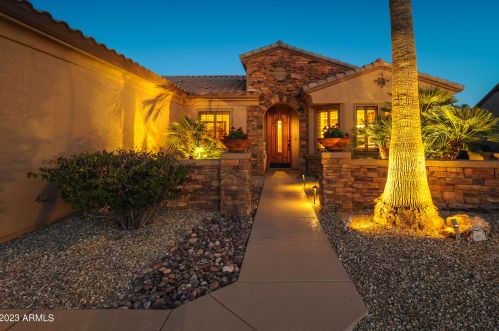 20421 Canyon Whisper Dr, Sun City, AZ 85387-7276
