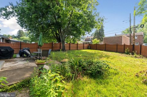 902 New Hope St, Norristown PA 19401-3146 exterior