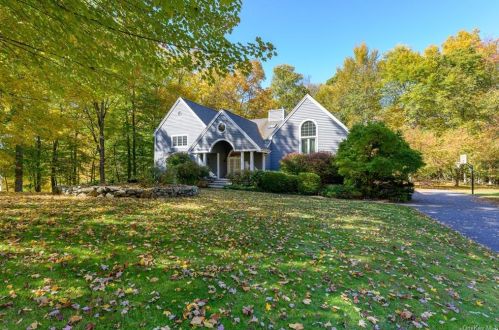 11 Autumn Ridge Rd, Lewisboro, NY 10590-1103