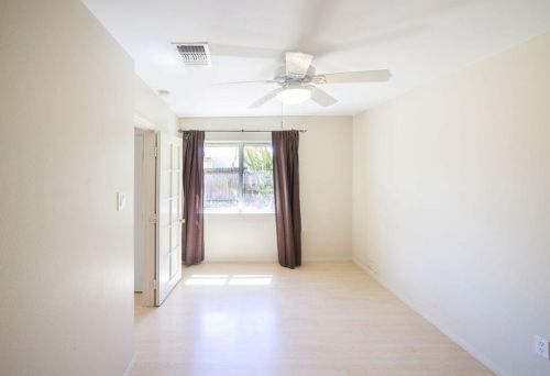 38411 Vista Dr, Cathedral City CA  92234-2144 exterior