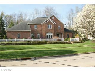 679 Farr Ave, Wadsworth, OH 44281-2370