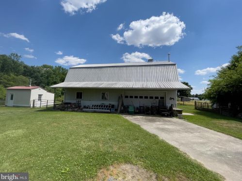 4772 Pearsons Corner Rd, Dover, DE 19904-4961