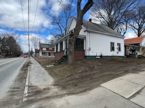 34 Mulberry St, Unity, NH 03743-2538