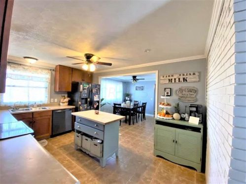 34 Dixie Dr, Mount Vernon OH  43050-4703 exterior