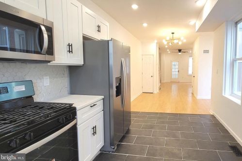 6447 Chew Ave, Philadelphia PA  19119-2037 exterior