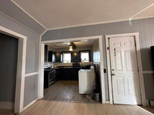 515 Stanley St, New Britain CT  06051-2733 exterior