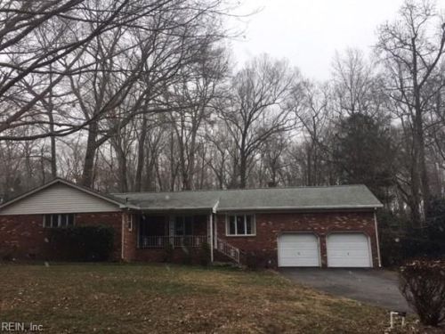 107 Albacore Dr, Yorktown, VA 23692-2915