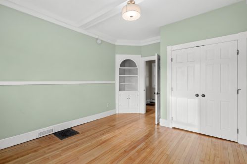 640 Mast Rd, Goffstown NH  03045 exterior