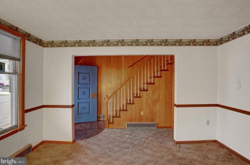 324 Market St, Lykens, PA 17048-1313