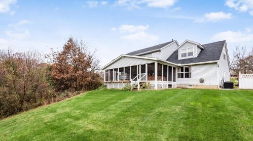 550 Spring Valley Dr, Zanesville OH  43701-0805 exterior