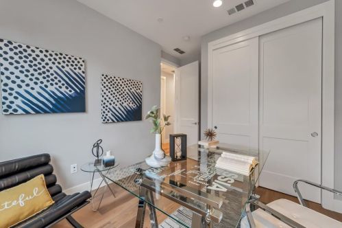 267 Fairchild Dr, Mountain View CA  94043-2086 exterior