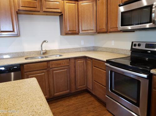 7240 Oak St, Scottsdale AZ  85257-1445 exterior