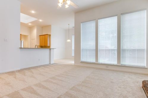 2614 Brighton Dr, Lewisville TX  75028-1463 exterior