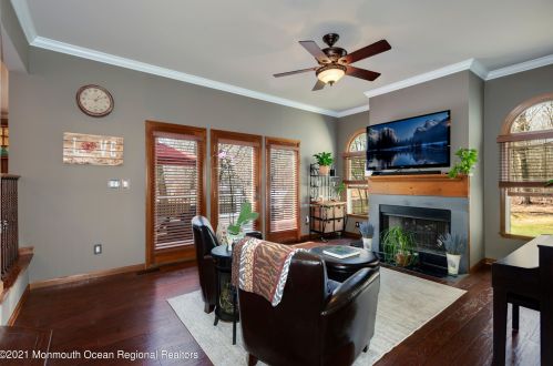 6 Cedar Ct, Jackson Twp NJ  08527-1161 exterior