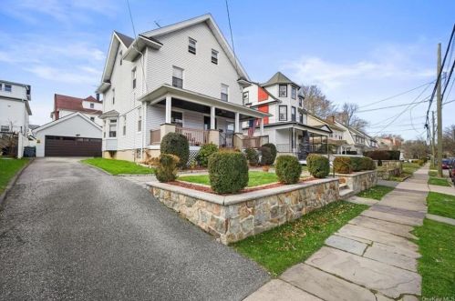 318 Summit Ave, Mount Vernon NY  10552-3004 exterior