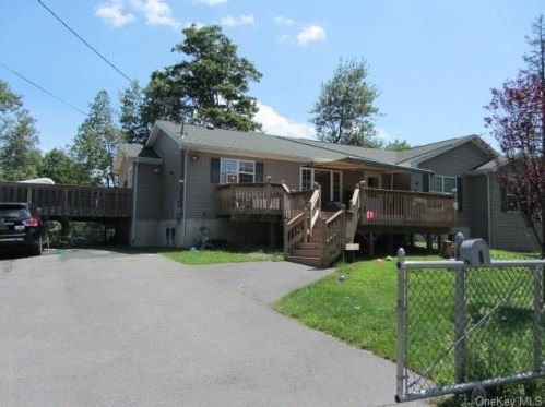 84 Pleasant Valley Rd, South Fallsburg, NY 12779-5555