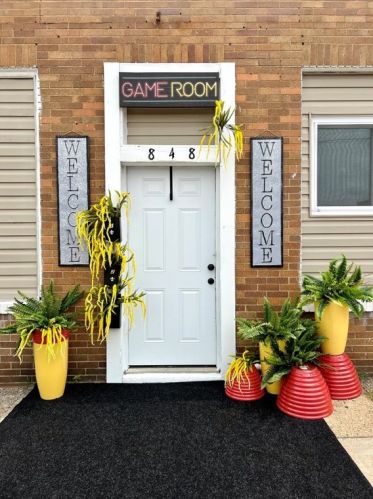 848 Duss Ave, Ambridge, PA 15003-2043