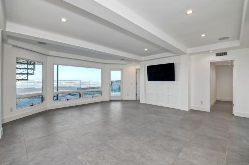 621 San Elijo St, San Diego CA  92106-3413 exterior