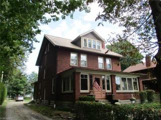 1115 Wooster Ave, Parral, OH 44622-2720