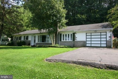 14 Boroline Rd, Parkesburg, PA 19365-9201