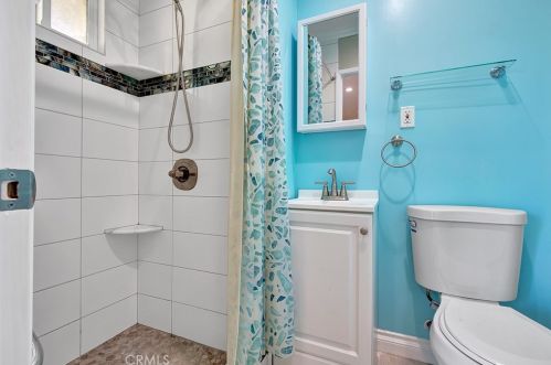 5842 Woodruff Ave, Lakewood CA  90713-1528 exterior