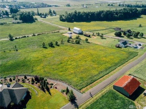 2690 Douglas Rd, Ferndale, WA 98248-8906