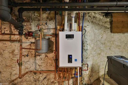 1814 Washington Blvd, Easton PA  18042-4633 exterior