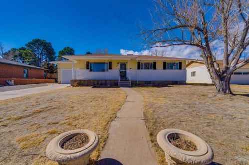 112 Cornell Cir, Pueblo CO  81005-1613 exterior