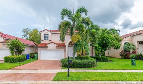 15641 16th St, Hollywood, FL 33027-2346