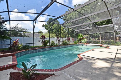 107 Frederick Ave, Lake Mary FL  32746-2811 exterior