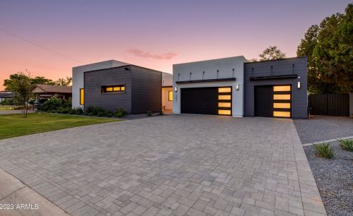 3502 35th Pl, Phoenix, AZ 85018-5724