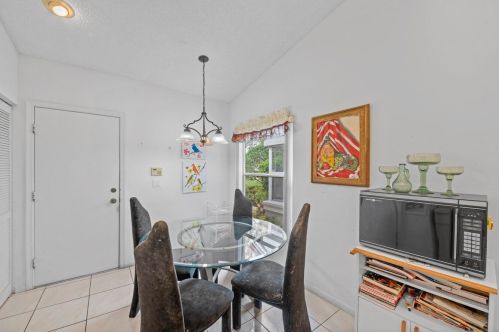 7617 Is Breeze Ter, Boynton Beach FL  33437-5403 exterior