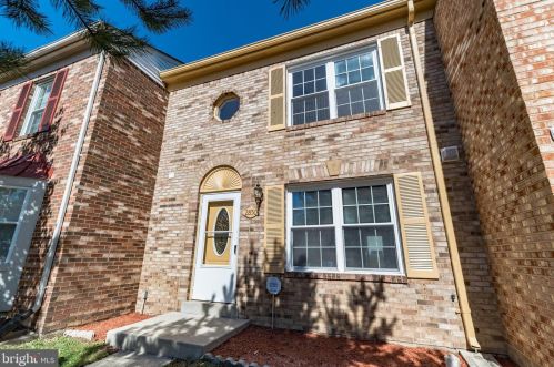 2850 Bowes Ln, Woodbridge, VA 22193-1218