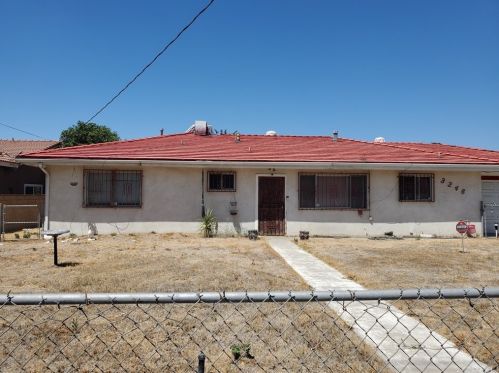 3246 Macy St, San Bernardino, CA 92407-6220