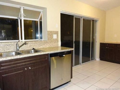 13101 17th Ct, Hollywood FL  33027-3415 exterior