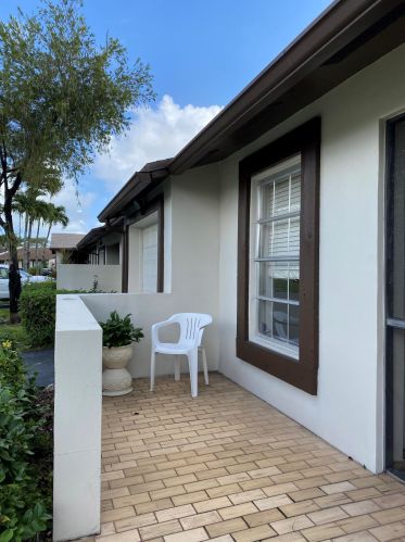 15940 Forsythia Cir, Delray Beach, FL 33484-9172
