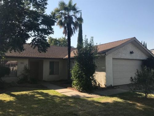 608 Granada Dr, Madera, CA 93637-2716