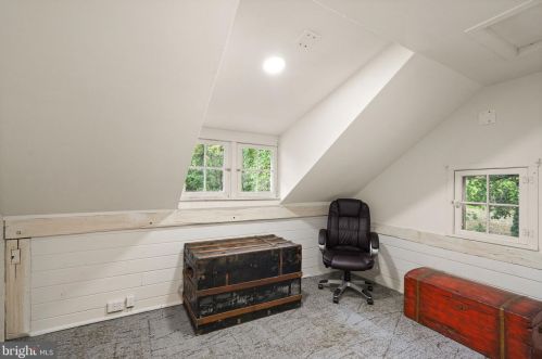 13188 Loyalty Rd, Leesburg VA  20176-6112 exterior