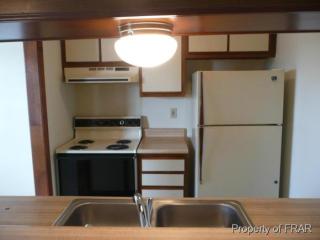1401 Ireland Dr, Fayetteville NC  28304-4320 exterior