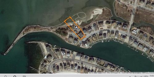 108 Atlantic Ave, Groton, CT 06340-8803