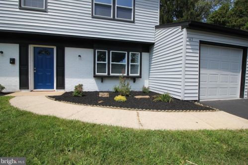 42 Temple Ln, Willingboro NJ  08046-3706 exterior