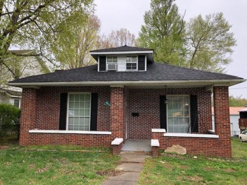 906 Broad St, Central City, KY 42330-1532